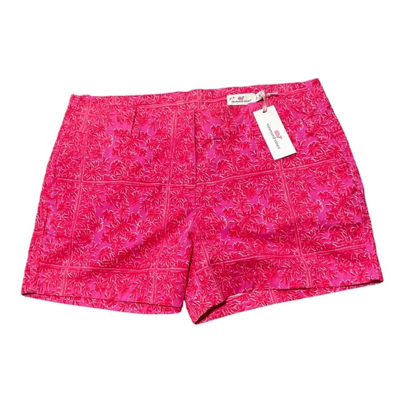 Vineyard Vines Pants - NWT Vineyard Vines floral shorts women’s size 10